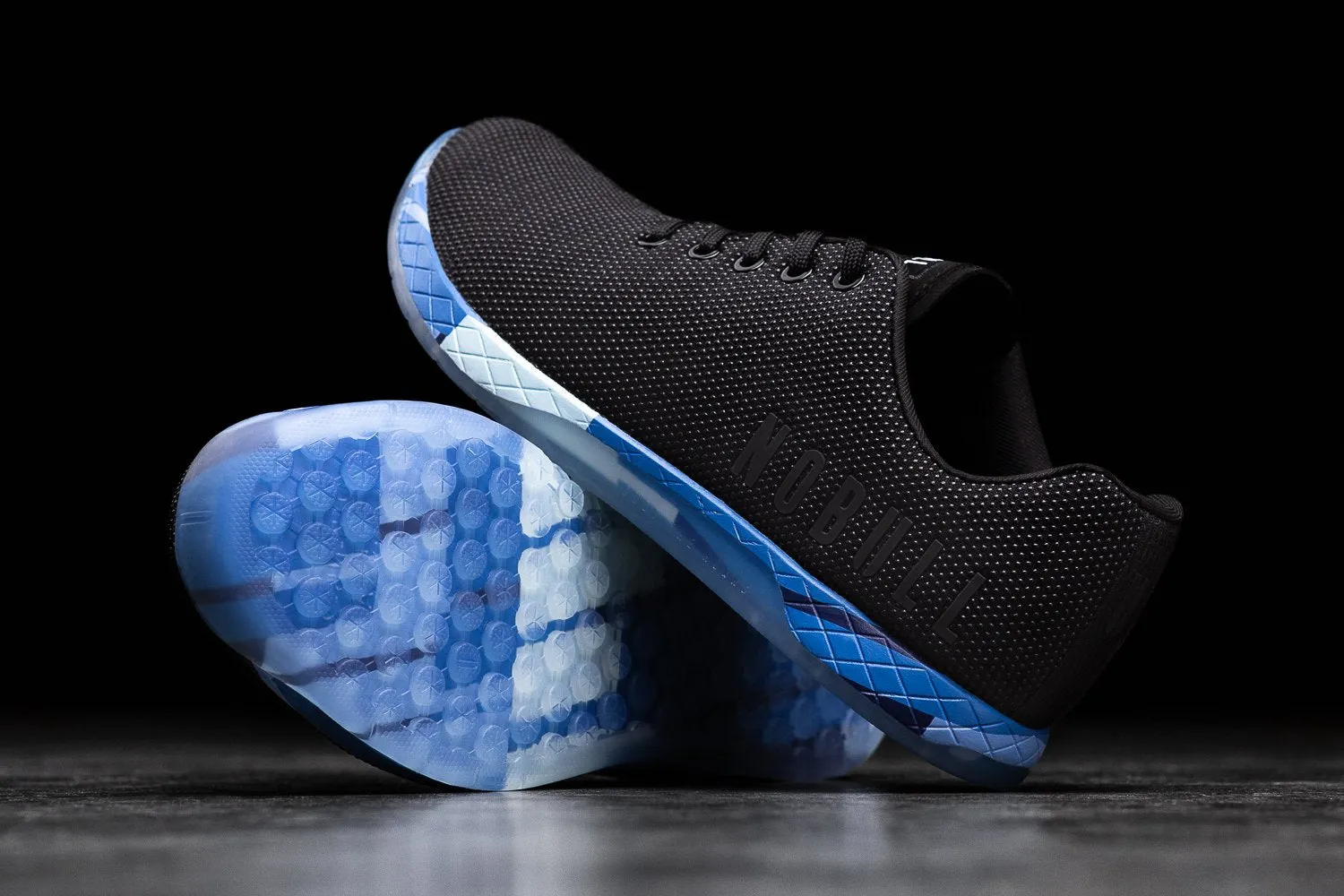 BLACK LIGHTNING TRAINER (WOMEN'S)