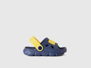 Lightweight sandals in rubber